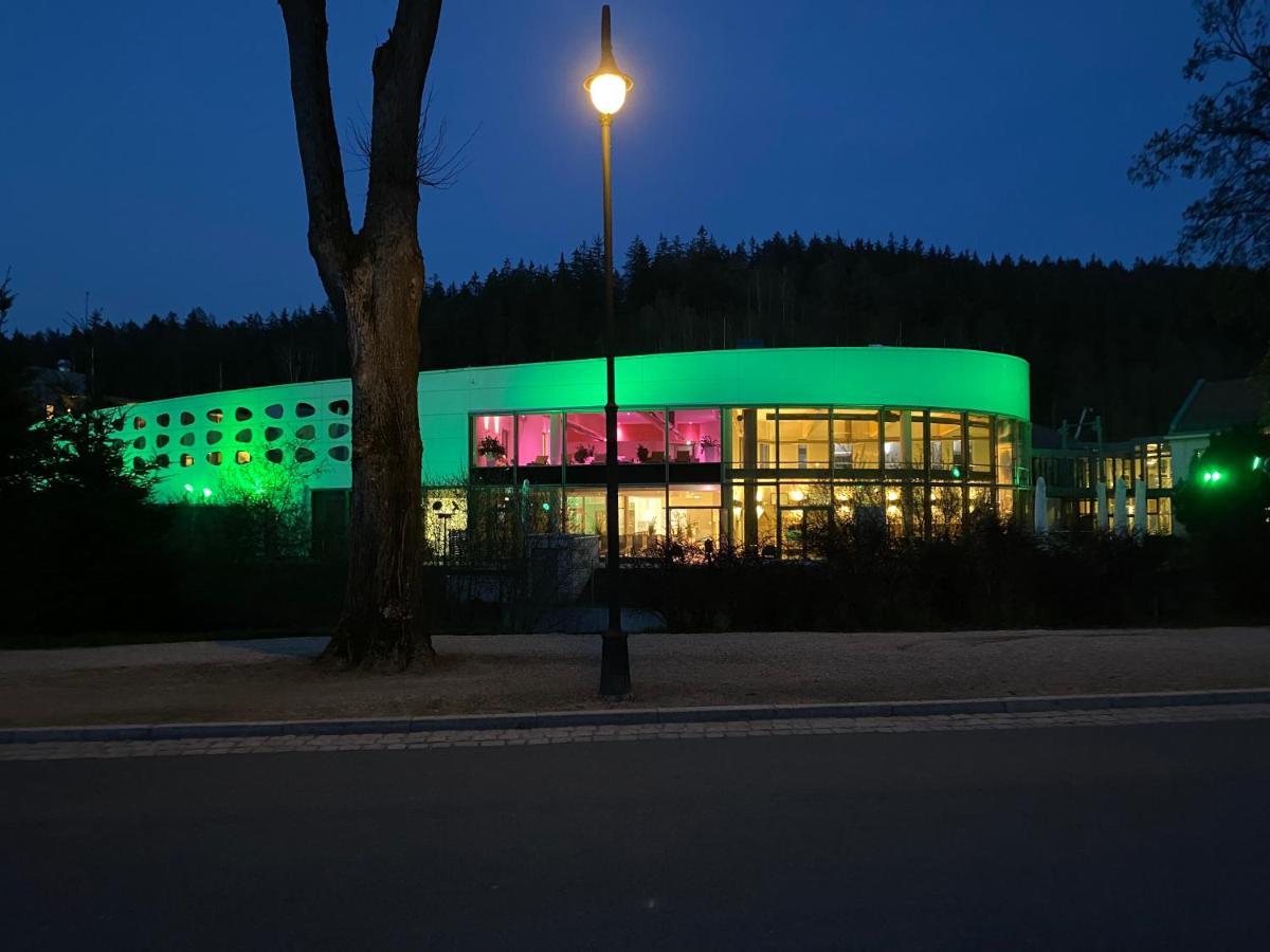 Fewo Roland Ranft Direkt Am Kurpark Barrierearm 60Qm Bad Elster Zewnętrze zdjęcie